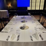 Table de conférence pour repas d'affaires (max 18 pers)